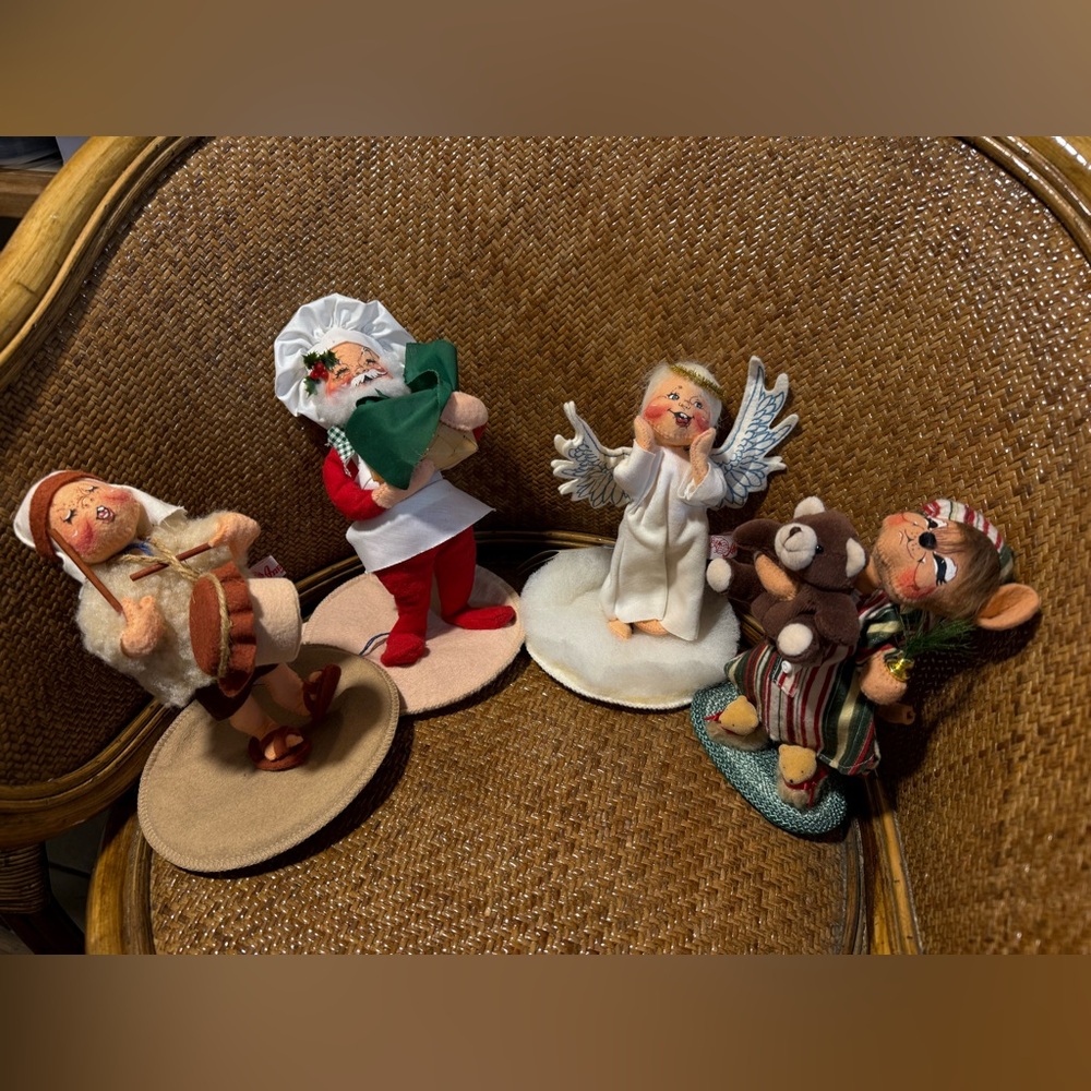 Annalee Holiday Dolls Set of 4
